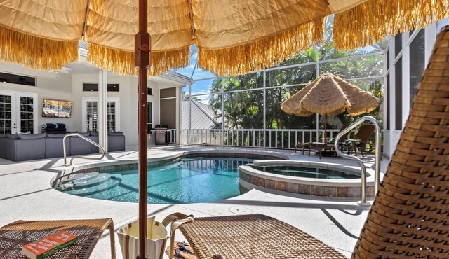 NEW! Dolce Vita Luxury Escape | Saltwater Pool, Spa & Walk to Beach & St. Armands Circle