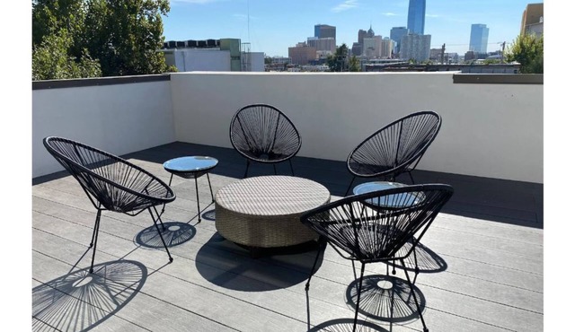 NEW Downtown 3 Level Modern Condo w/Skyline Views Unit E