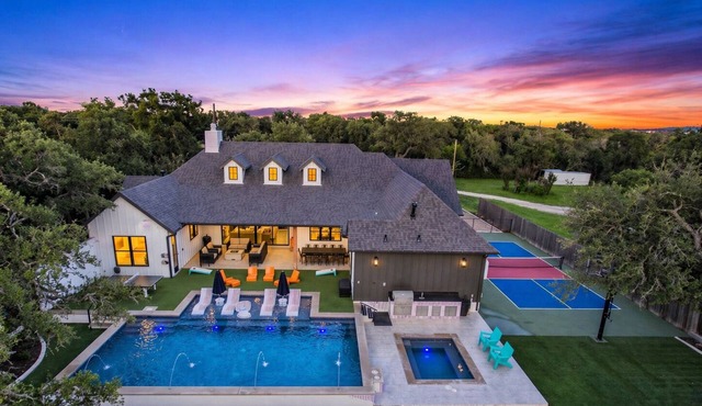-NEW-Downtown DRIPn Pool/Spa/Golf/Pickleball/30Guests