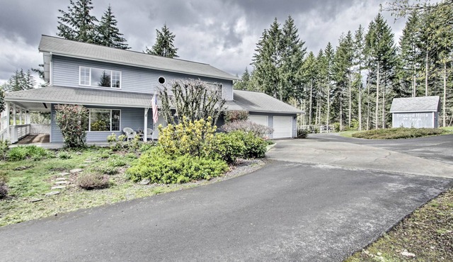 NEW! Eatonville Farmhouse with Fire Pit and Gazebos!