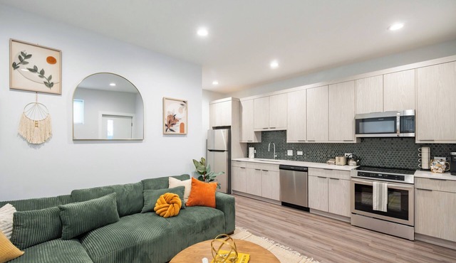 NEW Eco Stay by UChicago, Lakefront & Hyde Park!