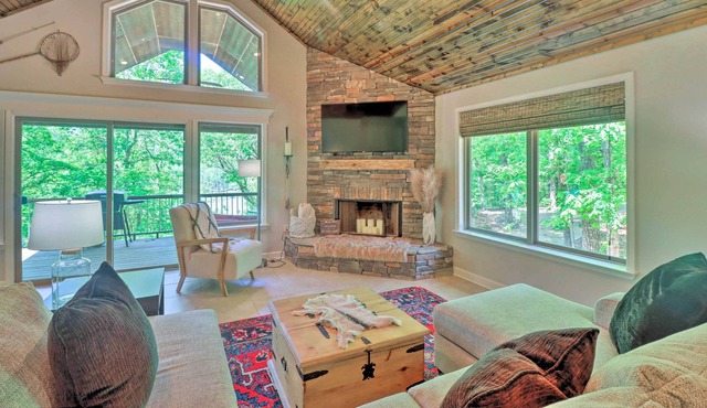 NEW! Enchanted Waterfront Cabin w/ Deck, Game Room