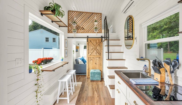 New England Tiny Home Experience: Coffee & More!