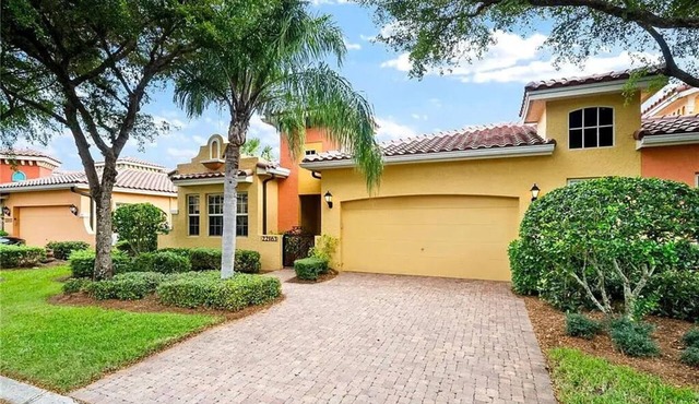 NEW! Enjoy resort-style living in this 3-bedroom villa in adorable Estero!