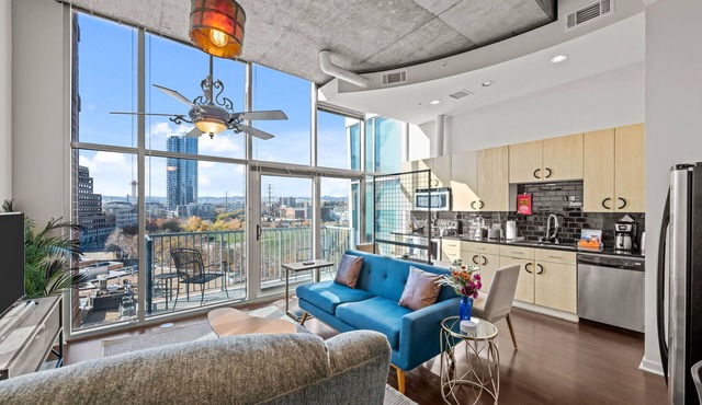 New! Executive Downtown Denver Condo - Amazing Views - Gym - Dog Friendly