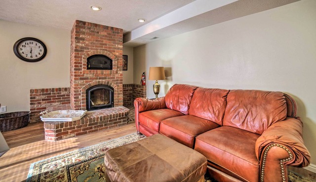 NEW! Family-Friendly Idaho Springs Apt Near Dtwn!