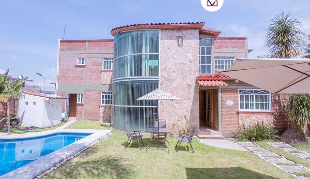New Family House in Cocoyoc: Pool & BBQ Area