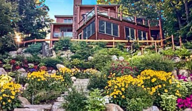 NEW! Family Retreat on Gull Lake with Luxurious Amenities