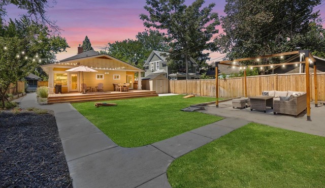 NEW! Fetch, Dine, & Unwind | Walkable Cottage Steps to North End Favs | Fun Times in Backyard!