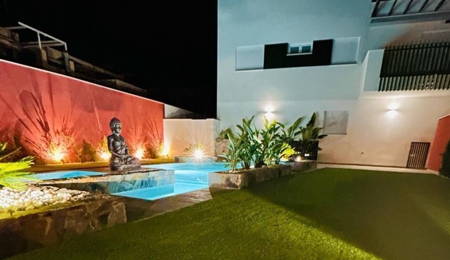 NEW flat 50 meters from the sea !