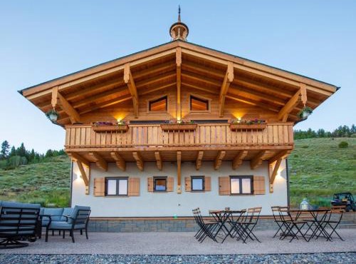 New for 2025 Chalet Homestake View