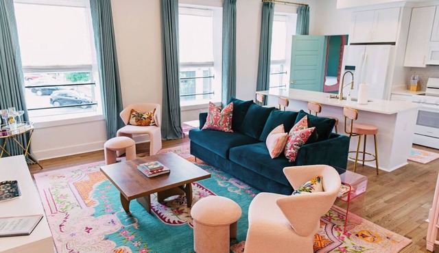 NEW! Forever Young I Pettigrew Adventures in Midtown