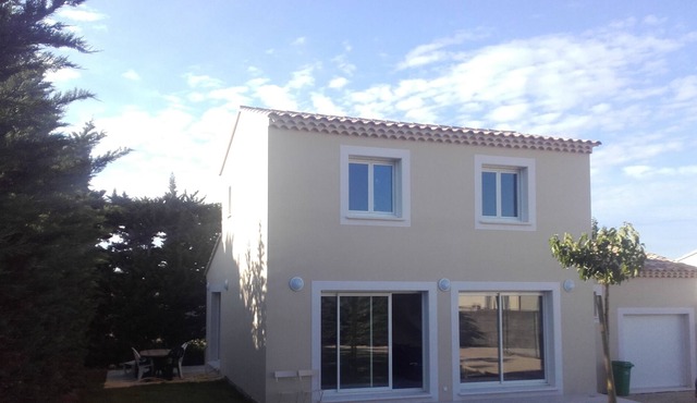 NEW VILLA WITH AIR CONDITIONING IN QUIET