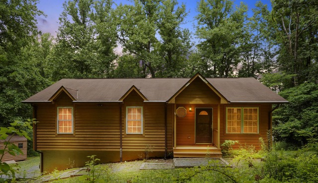 NEW Freedom Lodge in Shenandoah