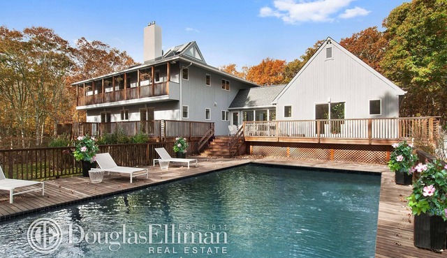 New Fully Remodeled Post Modern Home, Perfect getaway for a family!