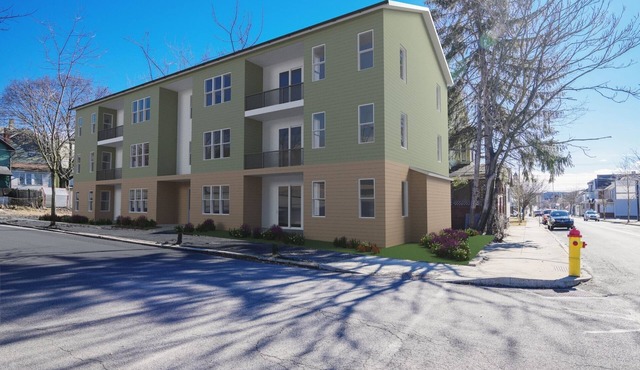 New furnished 1-BR apt w/patio, 8 mins to UPMC Altoona, 10 mins to PSU Altoona