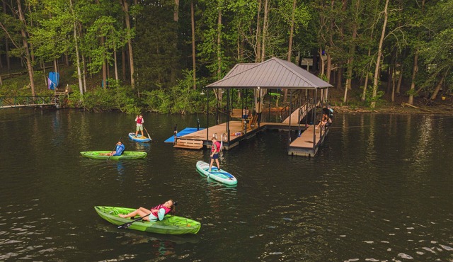New Game Room-Snow Cones-Pet Friendly-Dock-Fire Pit-Kayaks-Paddleboards-