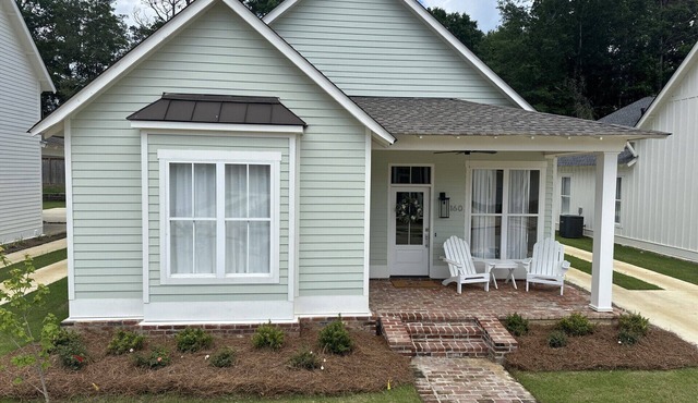 NEW GAMEDAY Home 3-BR/3BA Close to Campus!