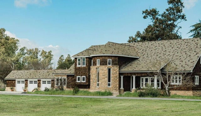 NEW! Gilroy Farmhouse for Large Groups