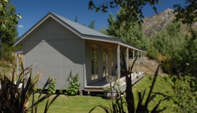 New Glenorchy Cottage
