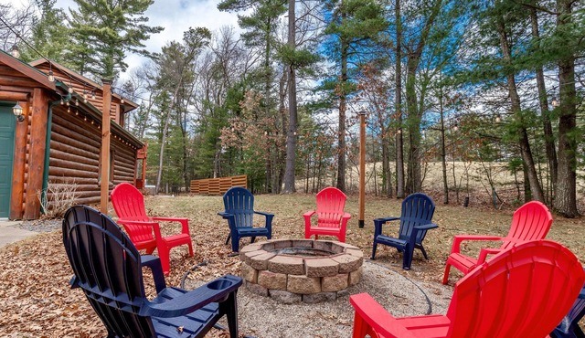NEW*Golf-Hot Tub-Game Room-Pool-WI Dells