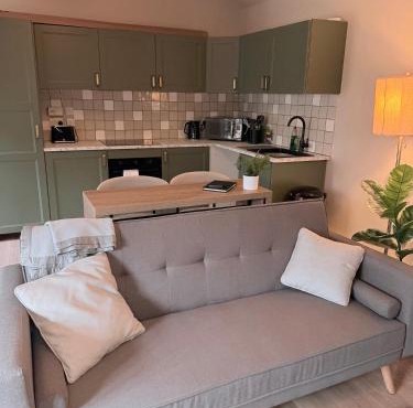 NEW Gorgeous Boutique Country Getaway