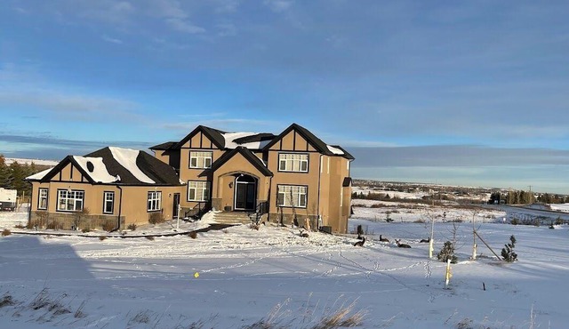 New Guest Suit with Full Bath and Modern Kitchen on Estate Acreage