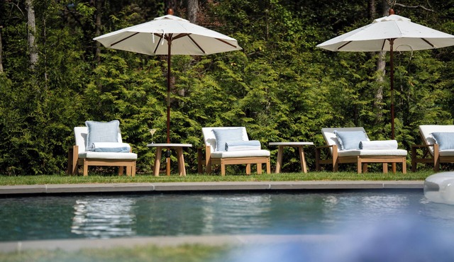 New Hamptons Home-Yr-Round HotTub, MovieTheater,Pool to open May 15, GameRm, Gym