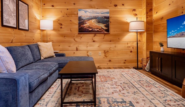 New! Hand-Stacked Log Cabin TH | Mountain Views | Short Walk to Downtown WJ