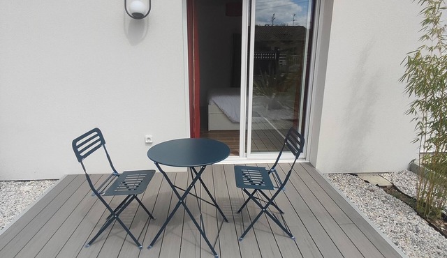 New high-end house with secure parking