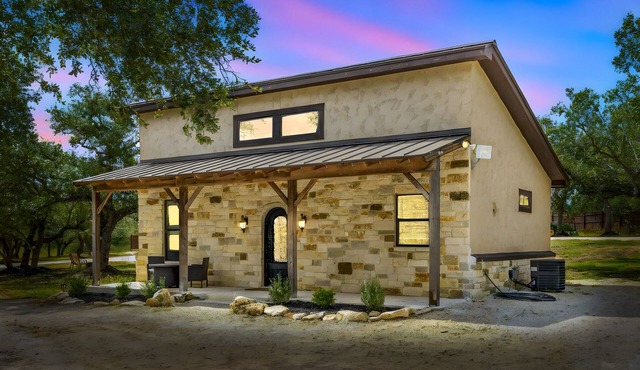 NEW! Hill Country Retreat - 5 Ac. - Near SA & ATX