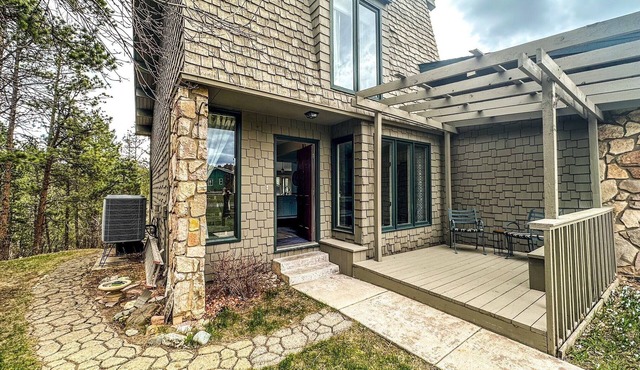 New! Hilltop House in the Canyon