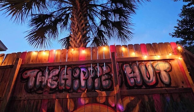 NEW - Hippie Hut Minutes from the Boat Ramp
