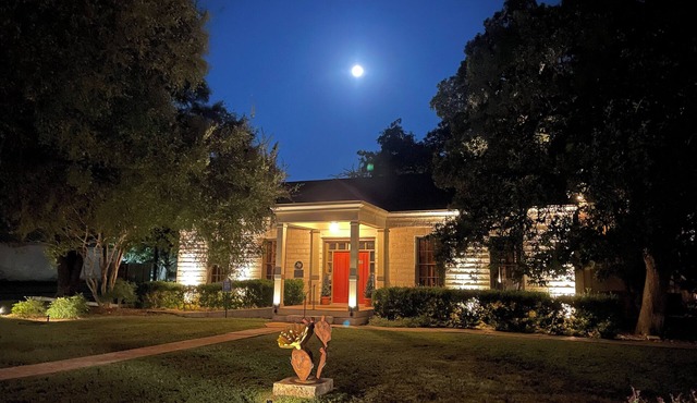 NEW! Historic Guest Home on Main - Heart of Town
