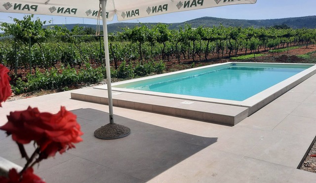 NEW Holiday Apartment,A4+2, Family house - OPG Rudan, garden pool, terase, wi-fi