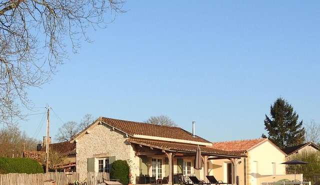 New : Holiday home "Bazeille Haut" with private swimming pool and beautiful view