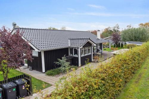 New Holiday Home Close To The Beach