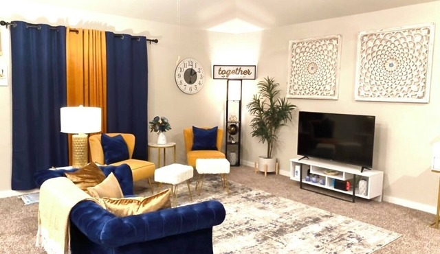 New Home 🏠 Near Lackland Air Force Base, Sea World , Fiesta Texas & Six flags!