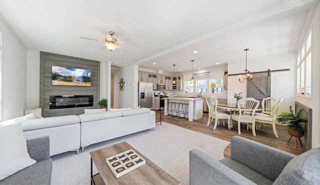 New Home~Port Clinton~Lake Erie Views~Beach Access