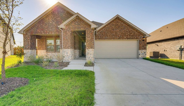 New Home w/Yard & Pool Access: 8 Mi to McKinney!