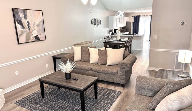 New! Homey Oasis near the Reservoir