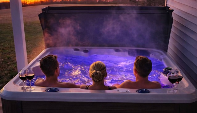 NEW Hot Tub 5BR Estate Near Bourbon Trail