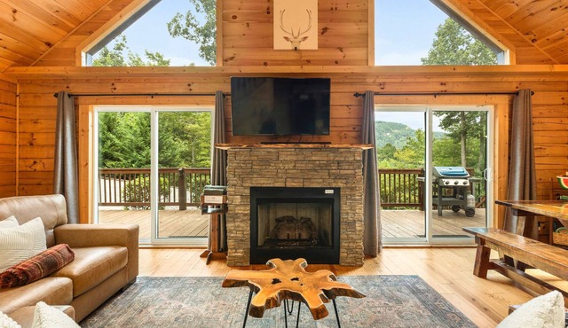 New Hot Tub|Mountain Views|Pet Friendly