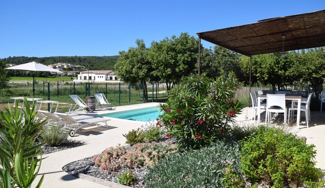 NEW: House 6 pers with private pool at 700m from the village shops