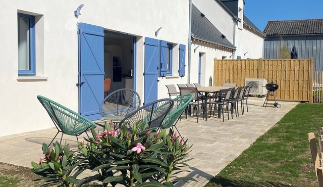 New house close to the beach in Penvins