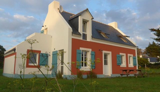 New house in Bangor, close to the beach, well-decorated