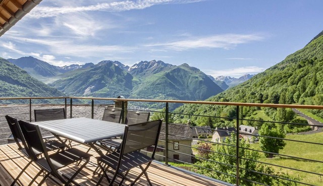 New house in Grust for 12 people, 4 bedrooms, WIFI, parking, linen and cleaning included
