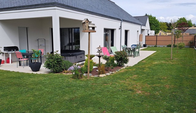 New house in St Armel in the Gulf of Morbihan with 6-seater Jacuzzi