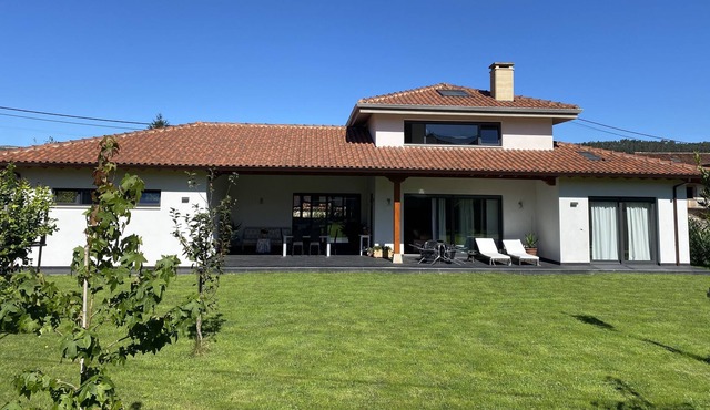 New house, near the sea and the mountains, ideal to disconnect!
