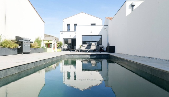New house, swimming pool, near the ocean Les Sables 7 pers